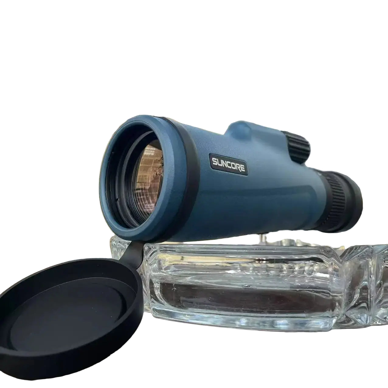 Compact Monocular Telescope