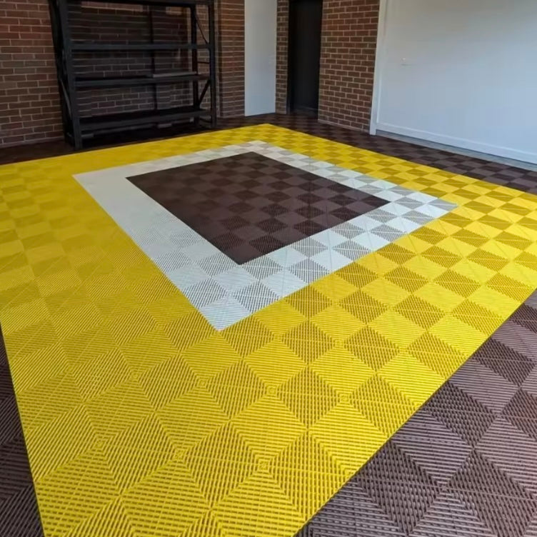 Interlocking Plastic Garage Flooring Tiles (Pack of 25 Tiles)