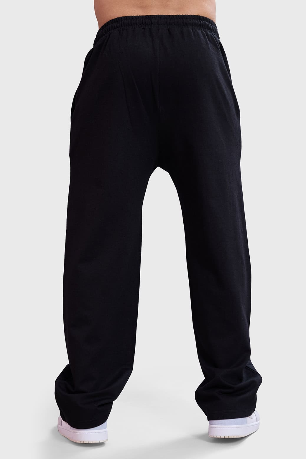 Dark Straight Tracks Black