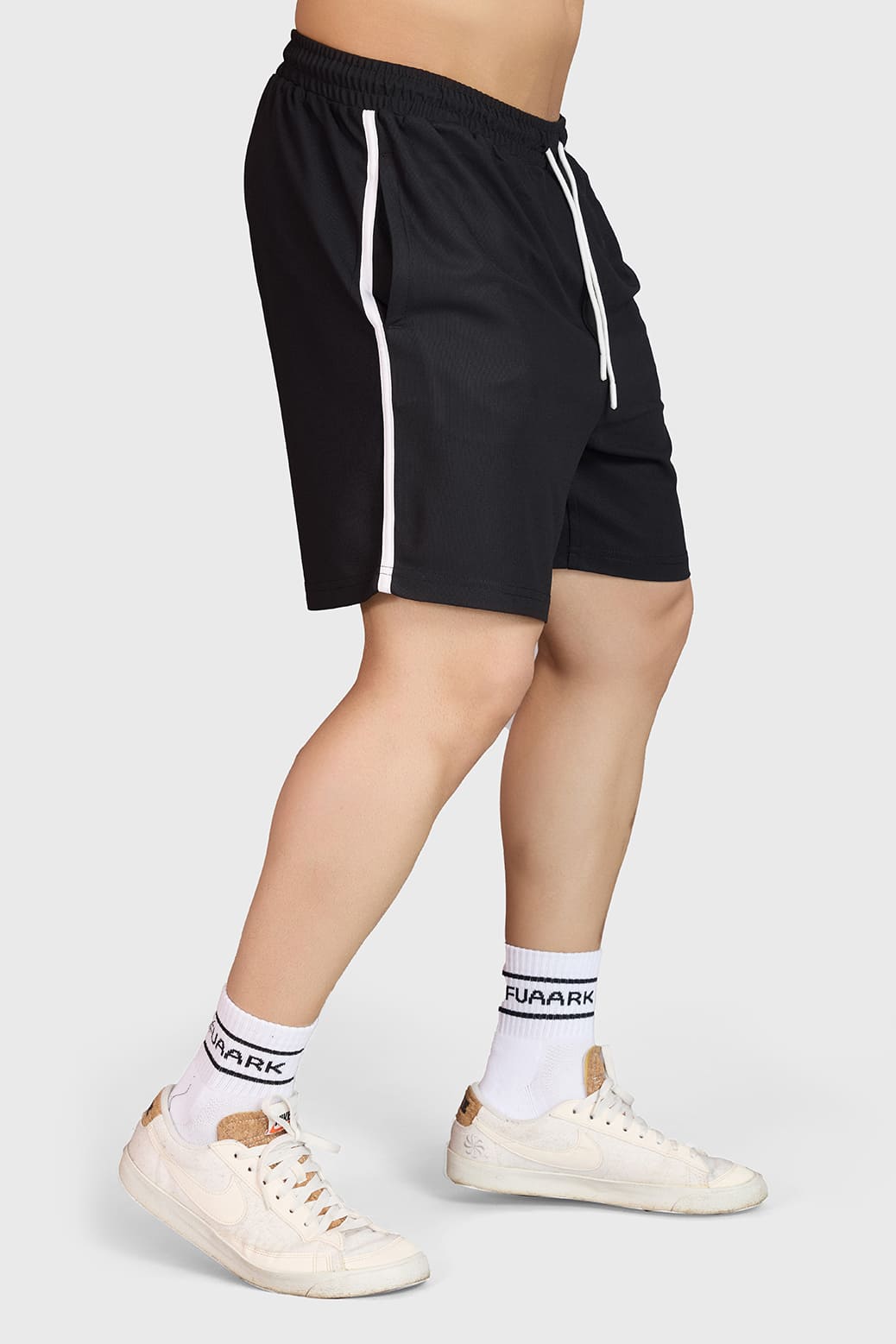 Grit Shorts Black