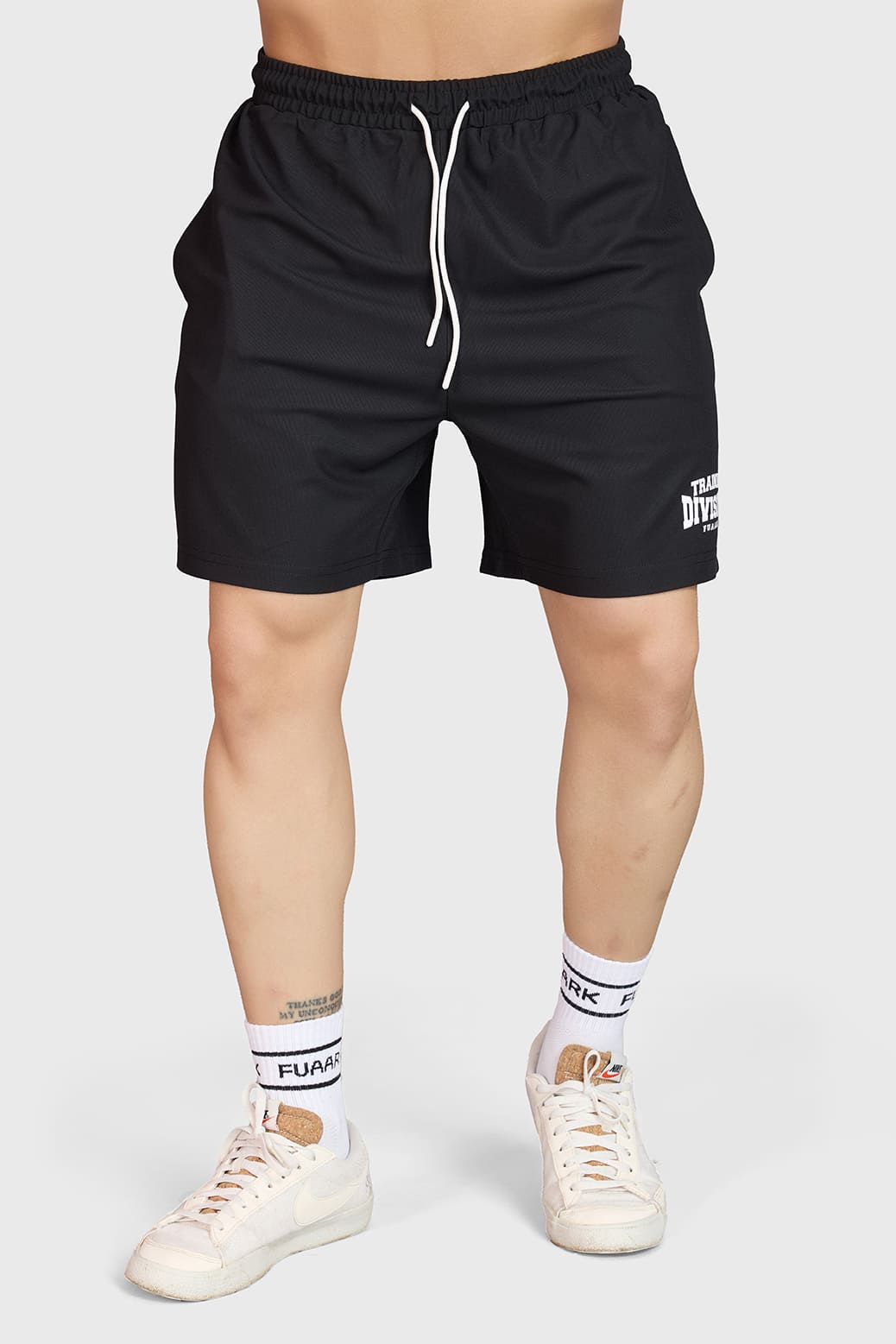 Grit Shorts Black