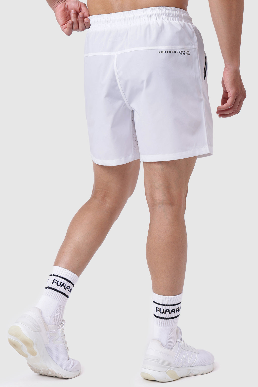 Nova Shorts White
