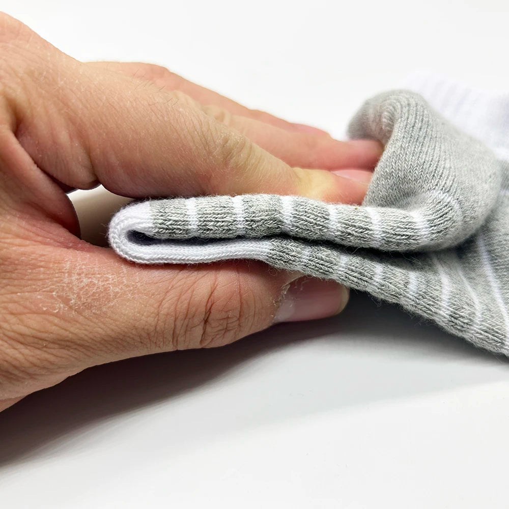 2/4 Pairs Cushioned Cotton Ankle Socks – Men & Women Low-Cut Athletic Sports Socks