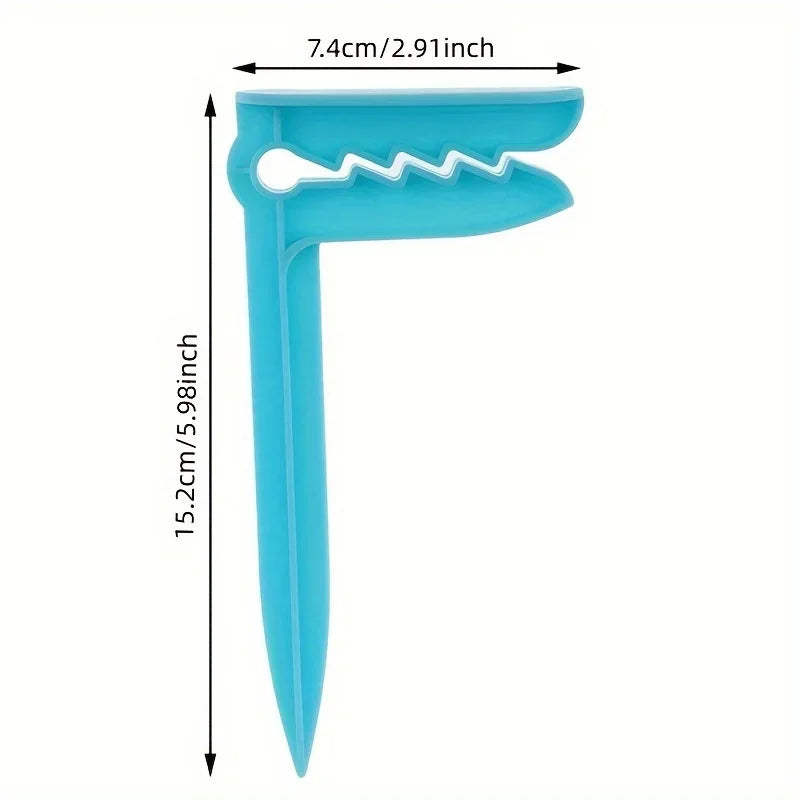 Outdoor Beach & Picnic Mat Towel Holder – Windproof Camping Tool (4pcs)