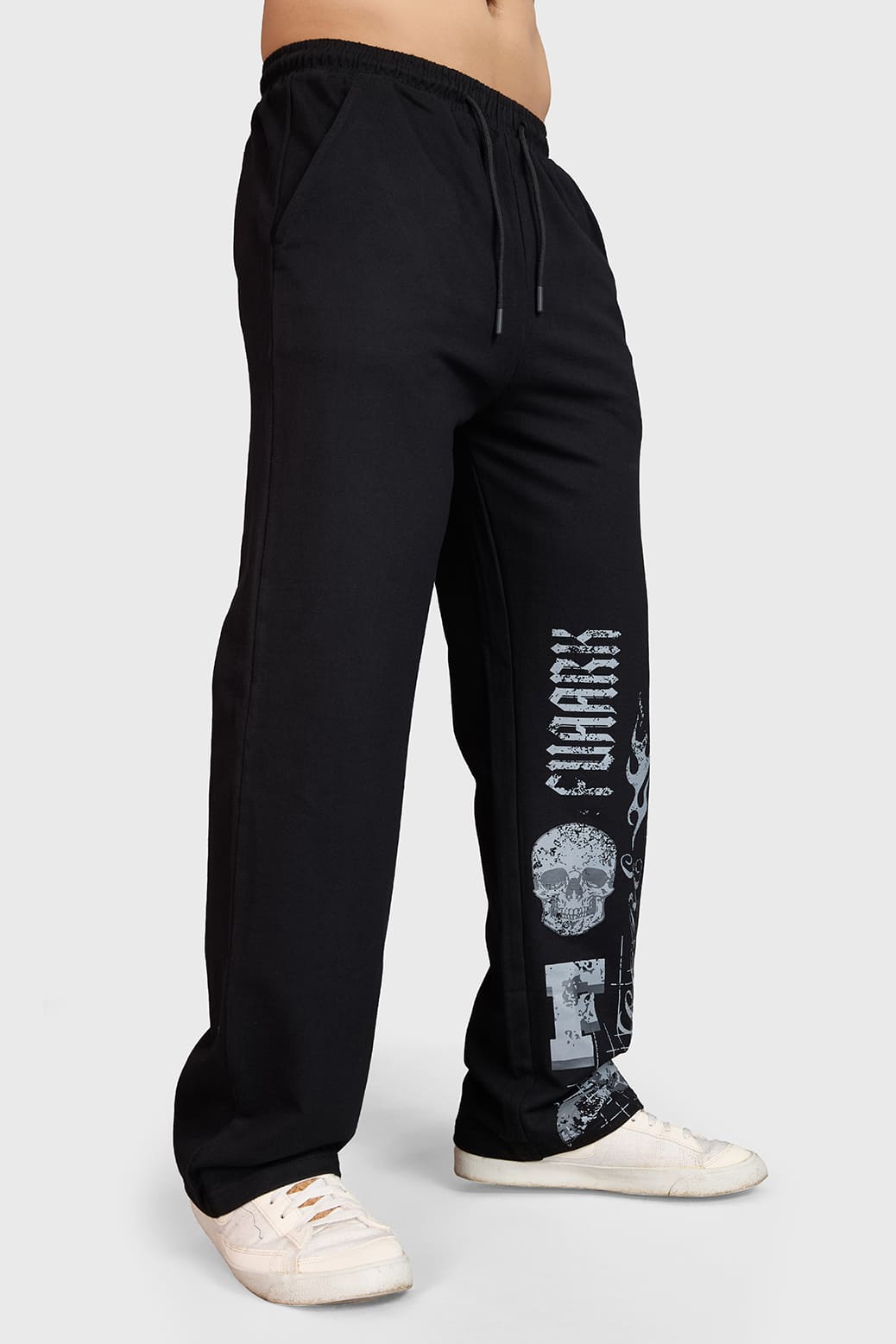 Skull Straight Tracks Black