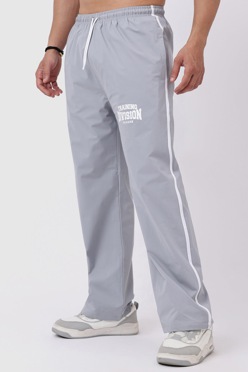 Training Division Track Light Grey