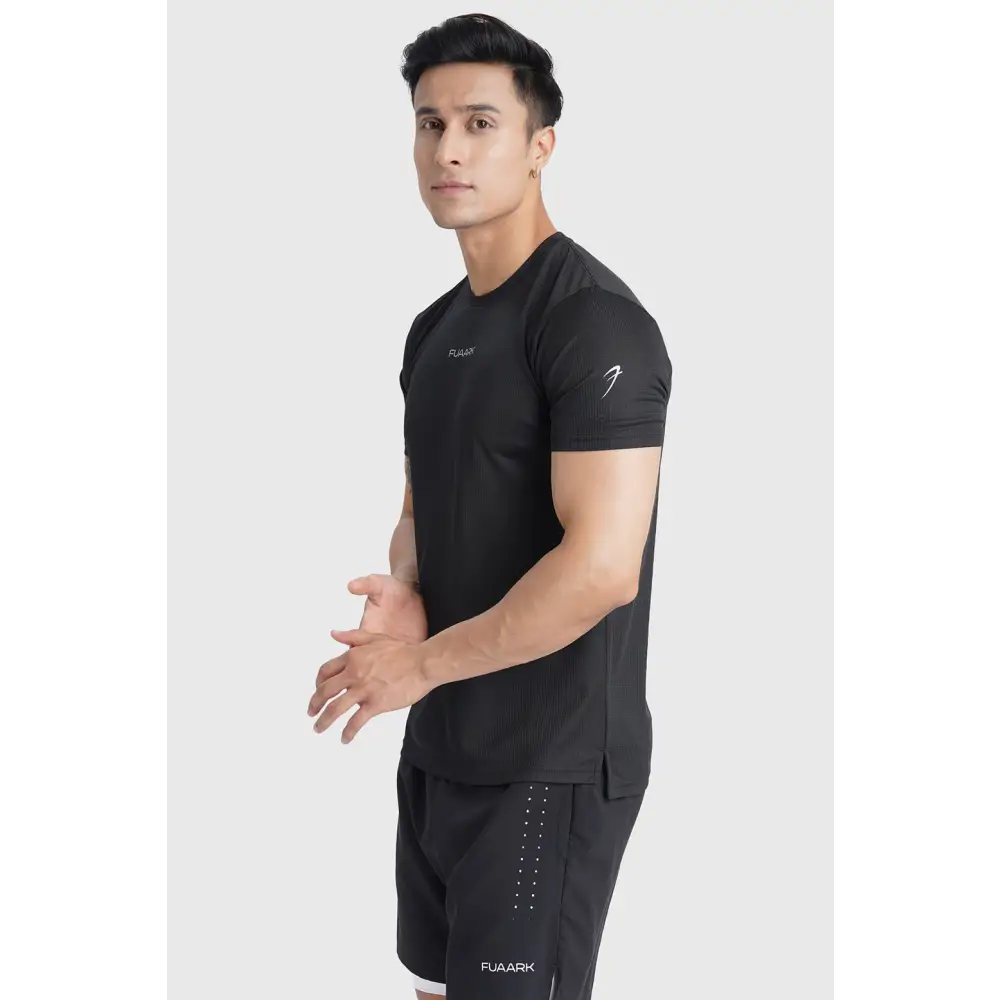 Checks Running T-shirt Black - Tshirts