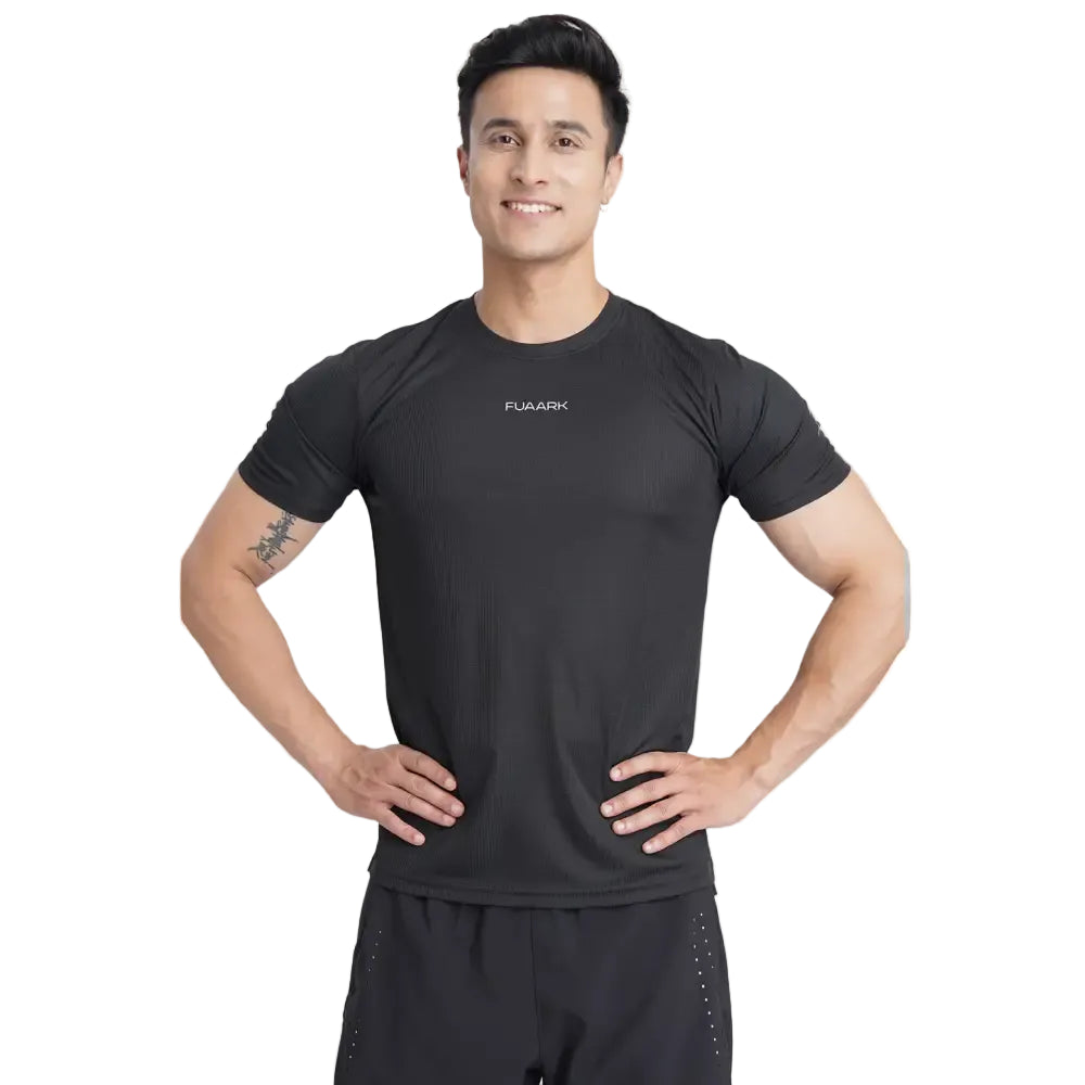 Checks Running T-shirt Black - Tshirts