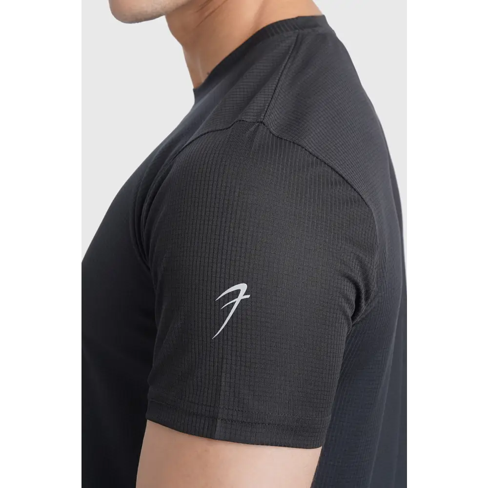 Checks Running T-shirt Black - Tshirts