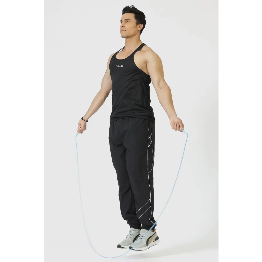 Checks Stringer Black - Vest
