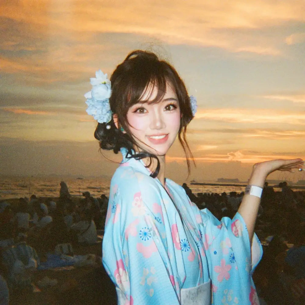 Retro Disposable 135 Film Camera 18/27 Exposures Rainbow/Glitter/Butterfly Options Built-In Flash Travel Atmosphere