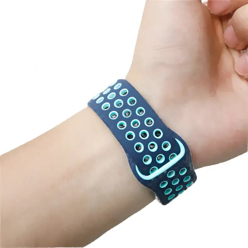 Silicone Sports Strap for the Apple Watch Ultra 2 & Series 10–6 (13 colours available) - TWS