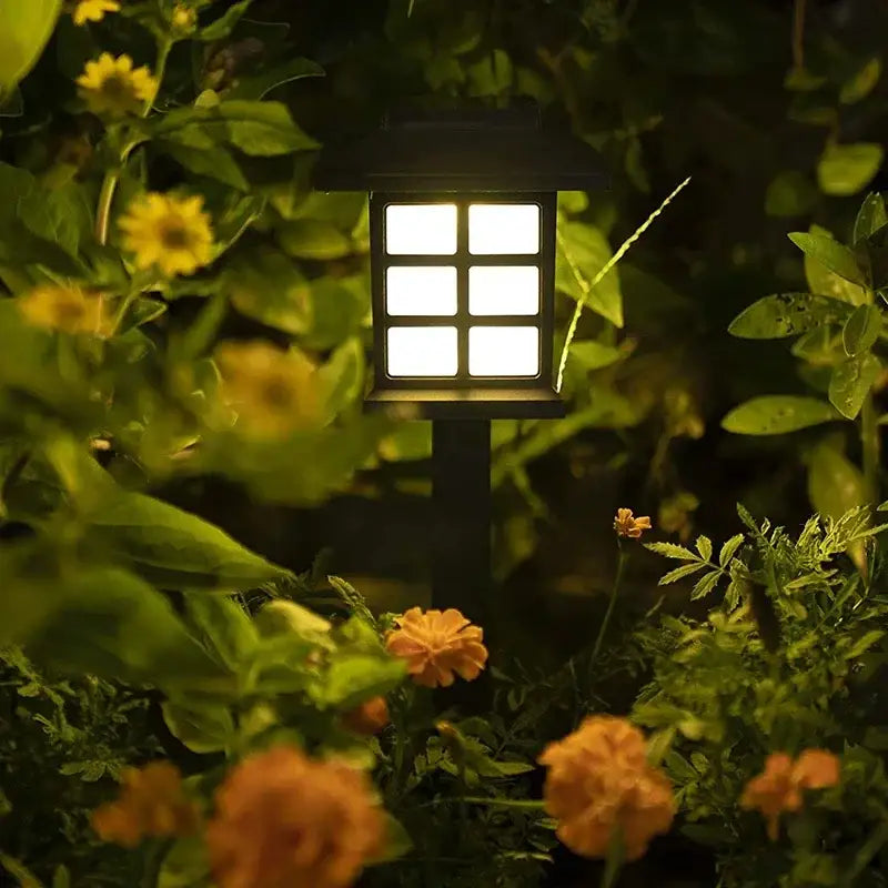 Solar LED Pathway Lights (2/4/6/8Pcs) - SS