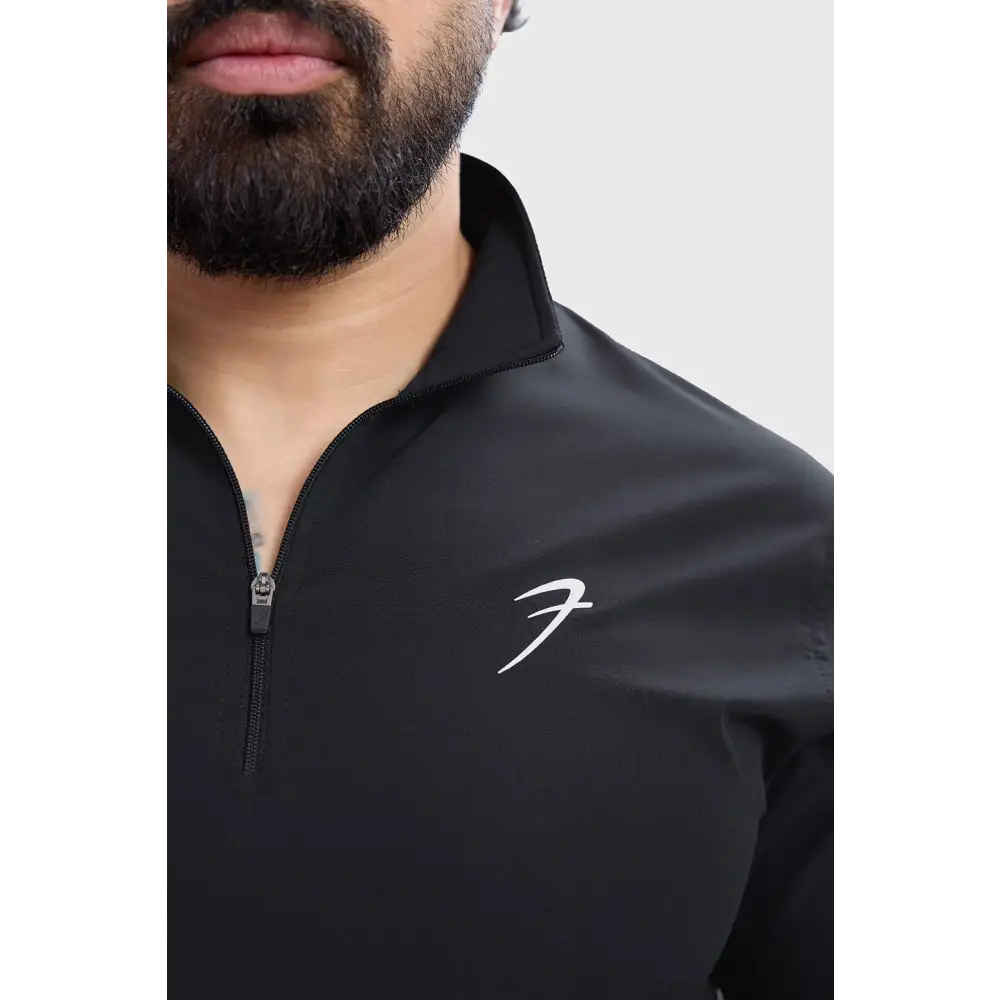 Thread Pullover Black - Tshirts